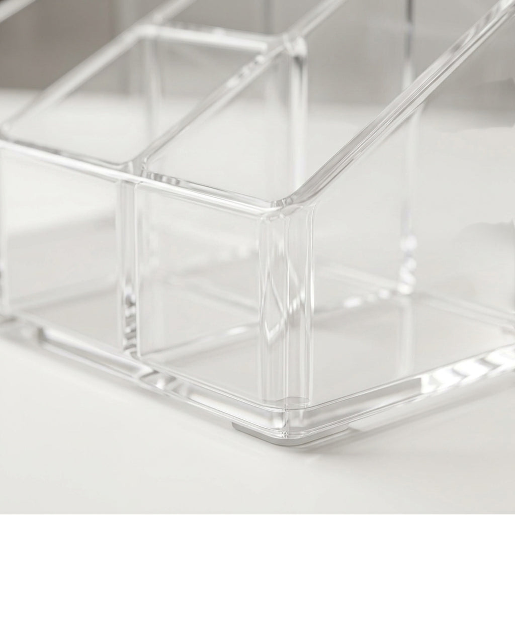 Zvka Clear Acrylic Desk Organizer 5 Compartments - Detail view